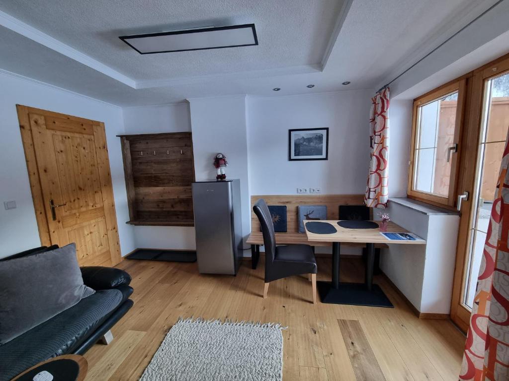 Wohnbereich Ferienwohnung Karwendel